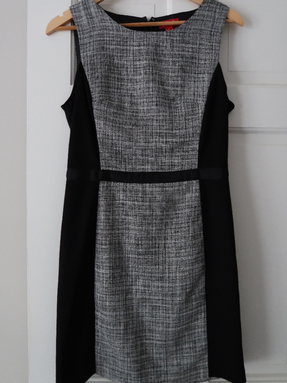 ELLE Black & Gray Sheath Dress | Size 6